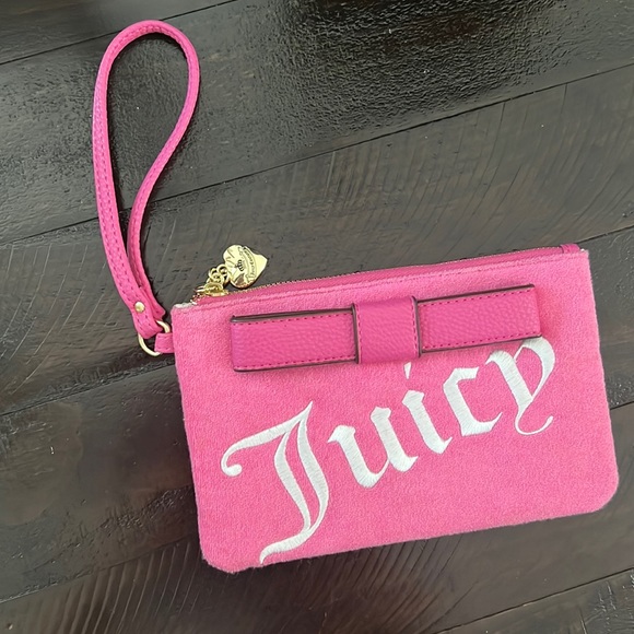 Juicy Couture Handbags - Pink Juicy Couture Wristlet